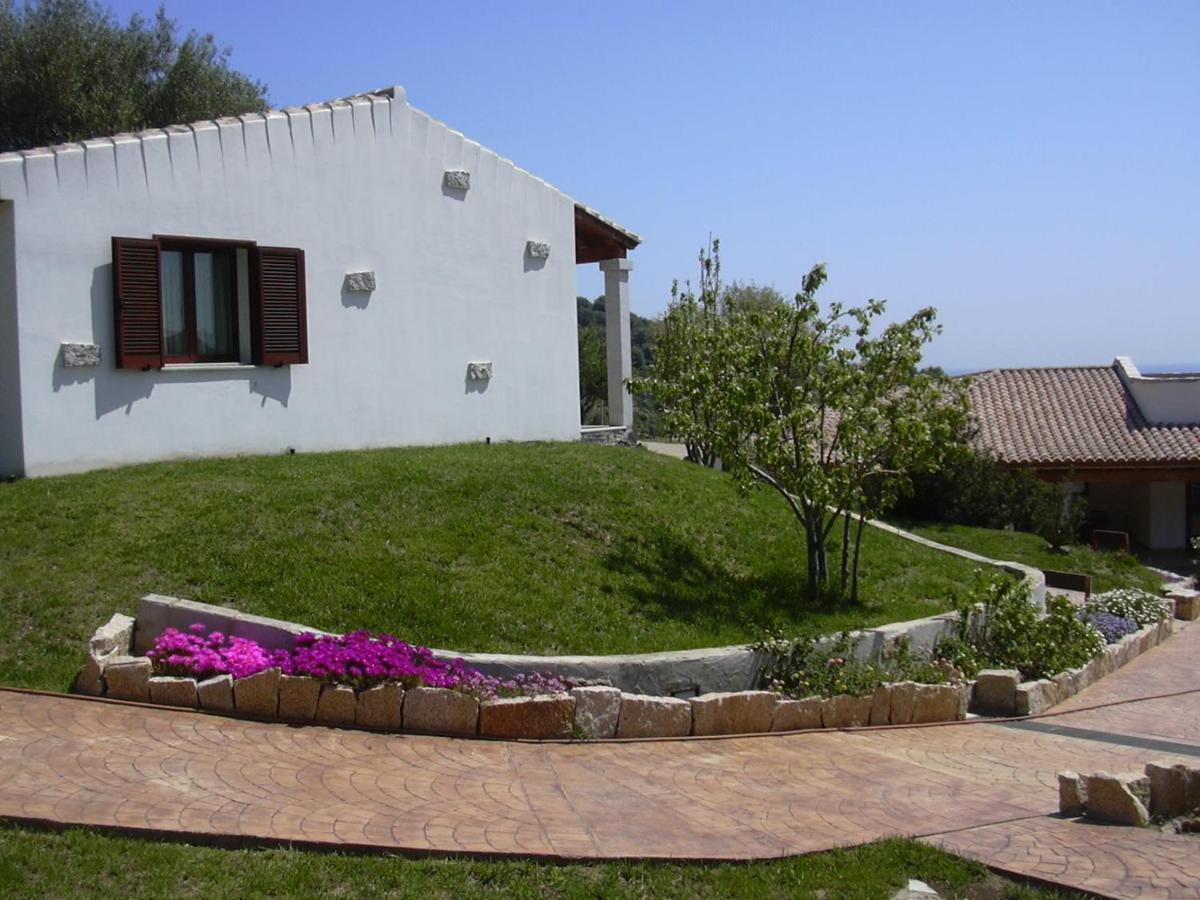Hotel Lu Baroni Budoni Exterior foto
