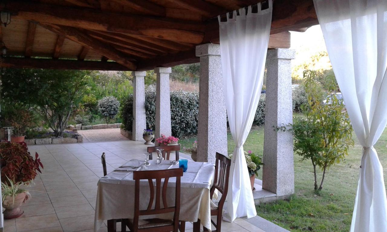 Hotel Lu Baroni Budoni Exterior foto