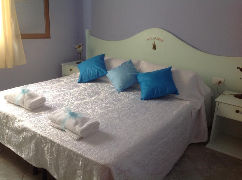 Hotel Lu Baroni Budoni Zimmer foto